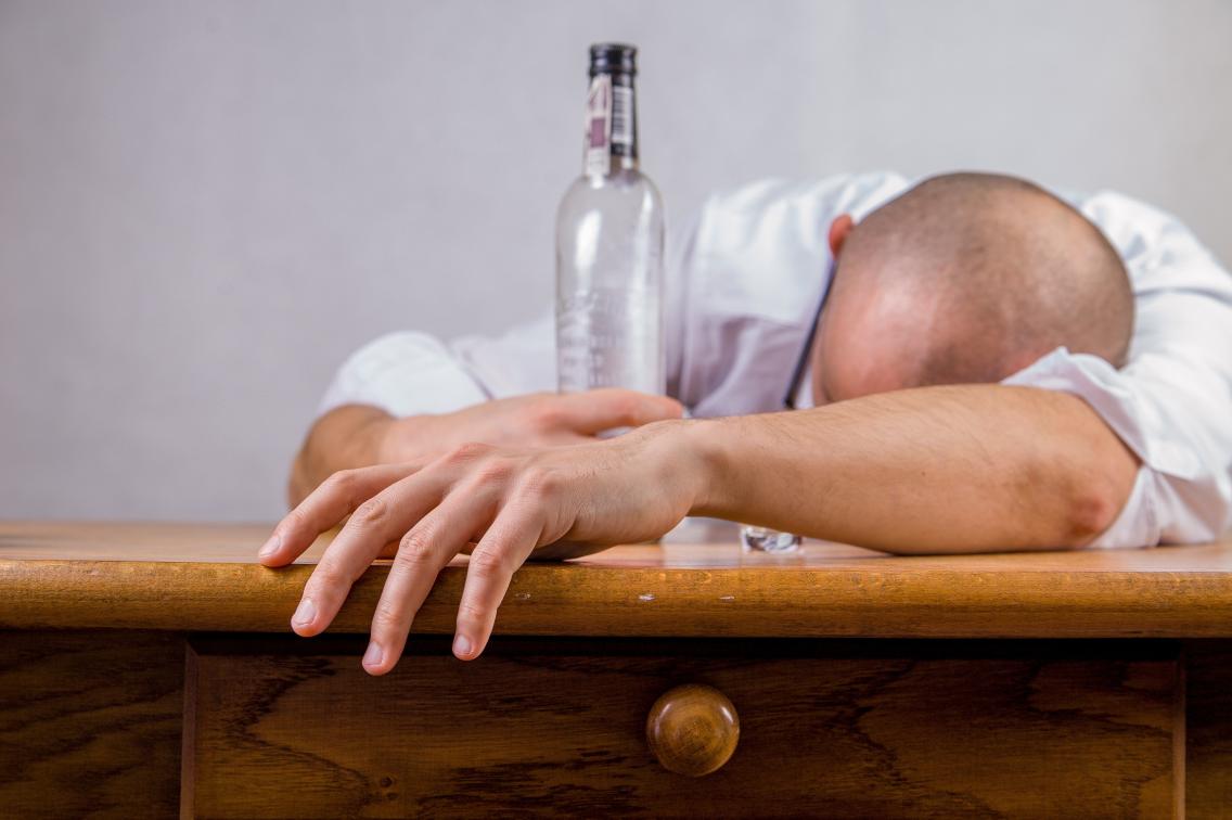 alcohol-alcoholic-drunk-52507.jpg alcohol-alcoholic-drunk-52507.jpg